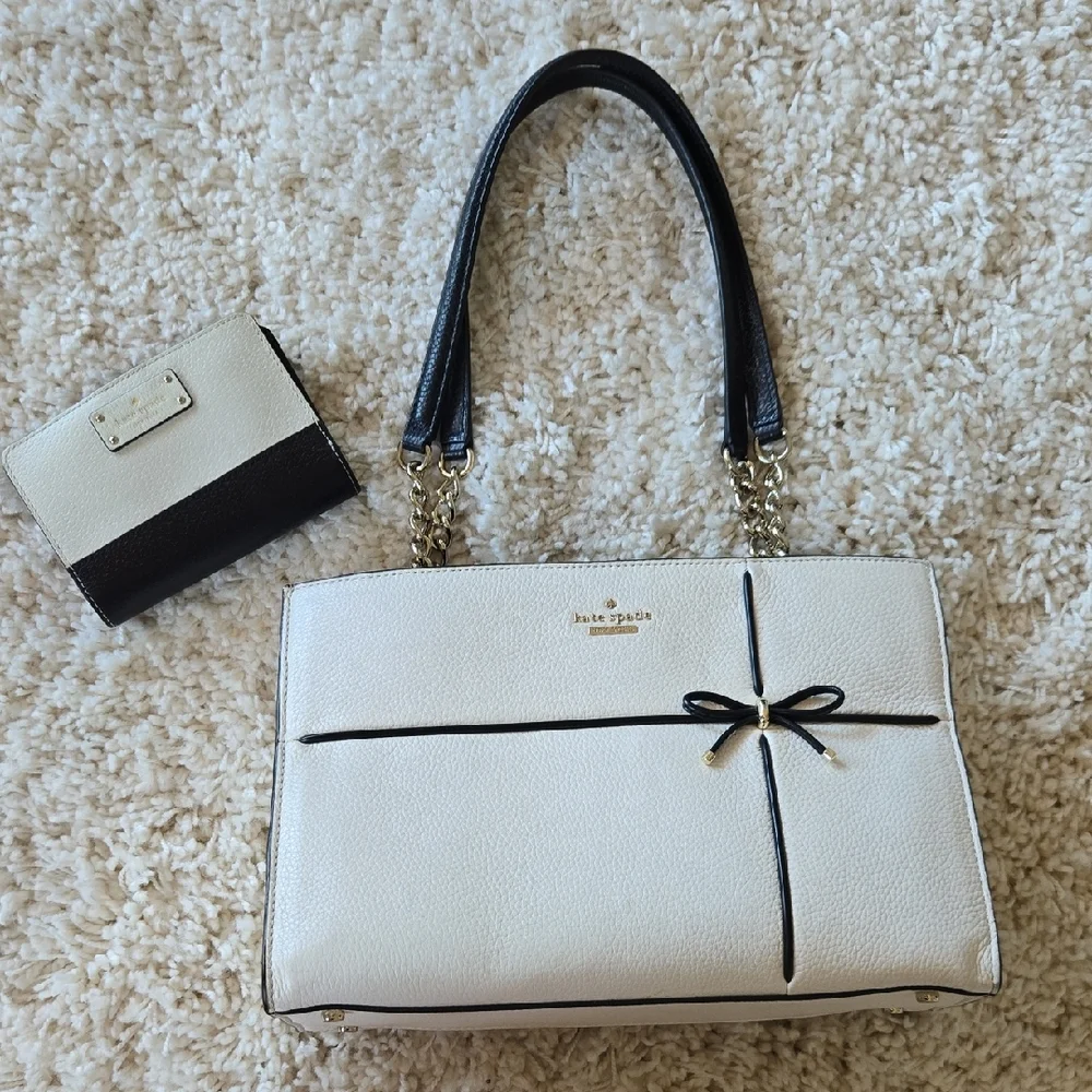Kate Spade Black and White Bow Shoulder Bag - Picture 1 of 10